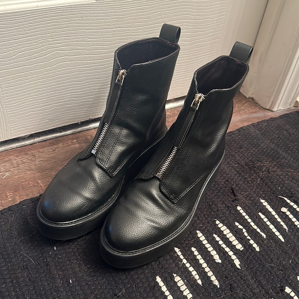 H&M Zipper Boots